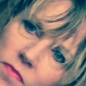 Meet your Posher, Bonnie